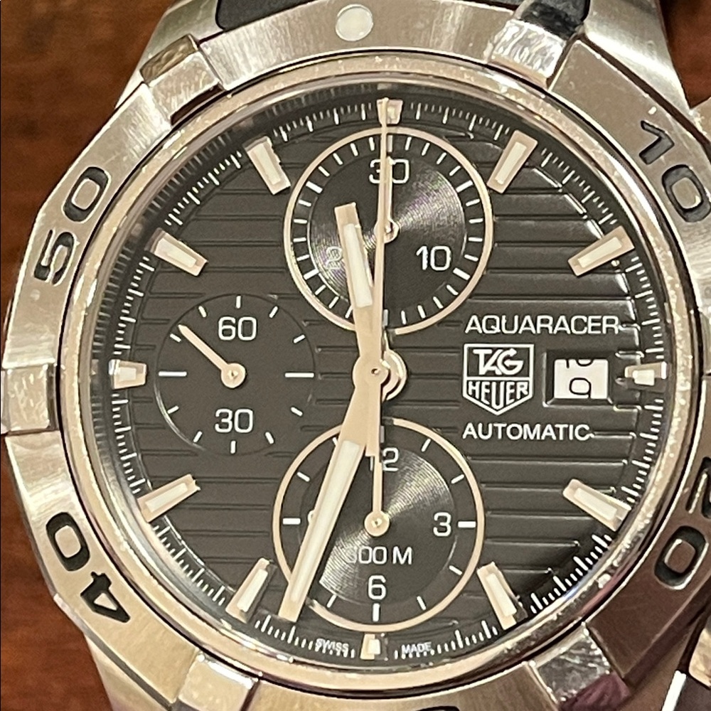 TAG Heuer Aquaracer Black and Silver Chronograph - Picture 5 of 14